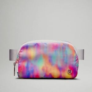 Lululemon Athletica Everywhere Belt Bag - Prism Wash Print Multi/Vapor